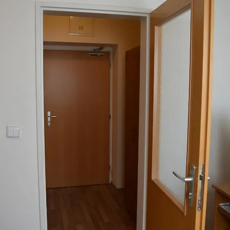 Sd阿卡德米克加尔尼酒店 酒店 布拉迪斯拉发